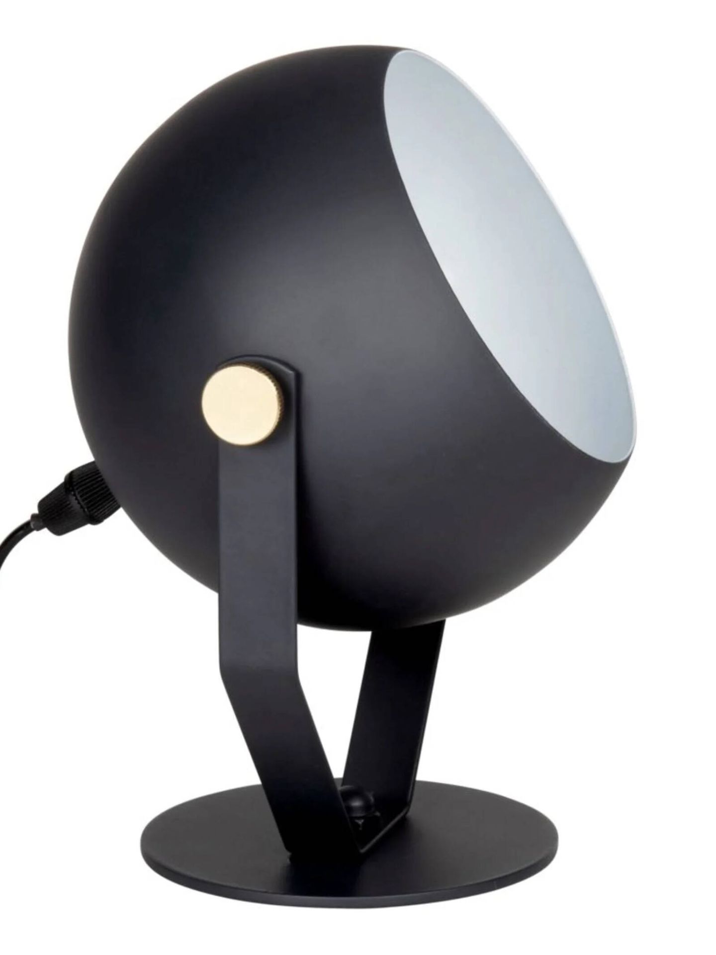 Des lampes Ikea et Maisons du Monde pour réchauffer l'hiver (Courtesy/ Maisons du Monde)