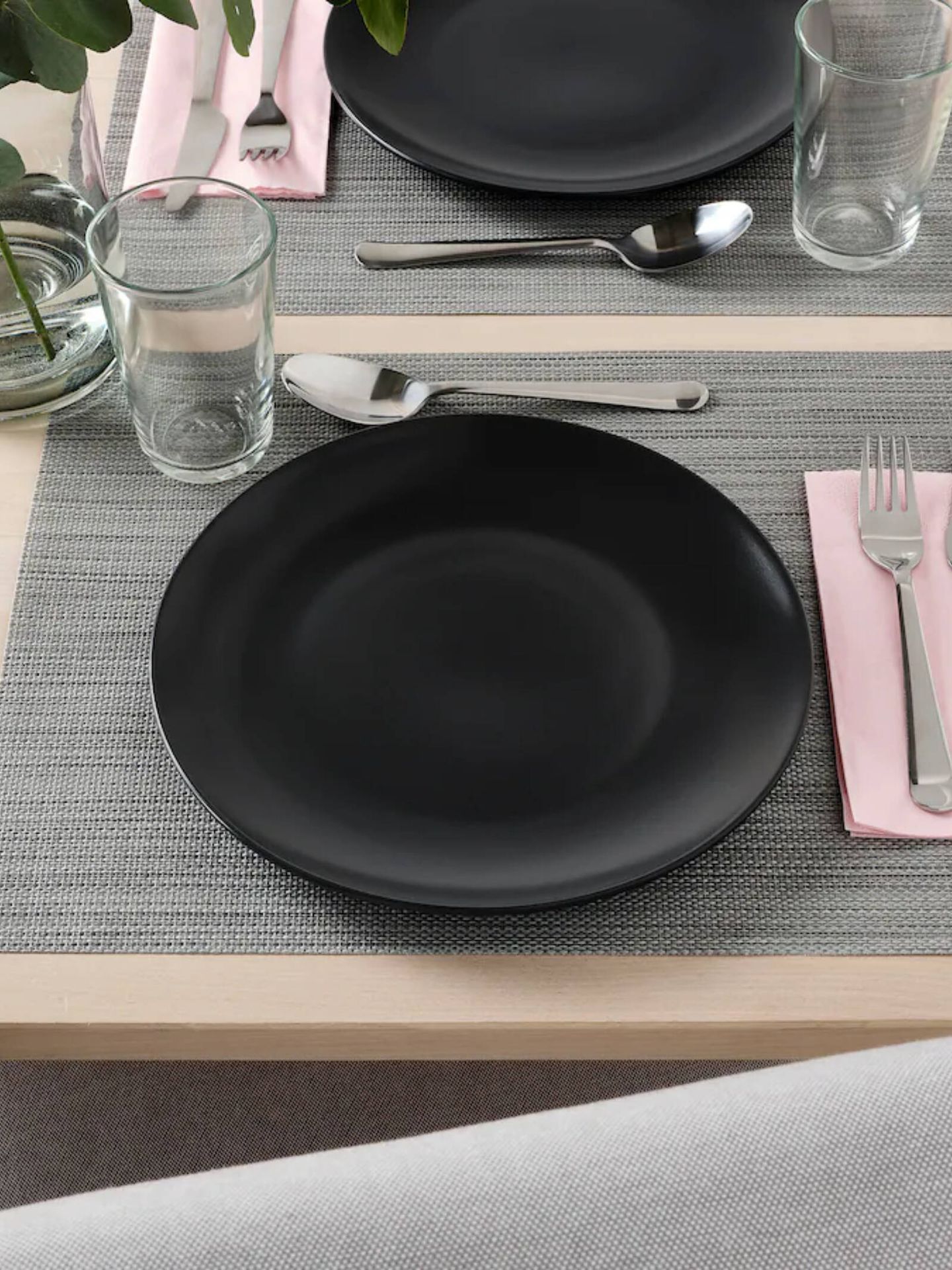 Inspiration pour une table de luxe chez Ikea (Courtesy/Ikea)