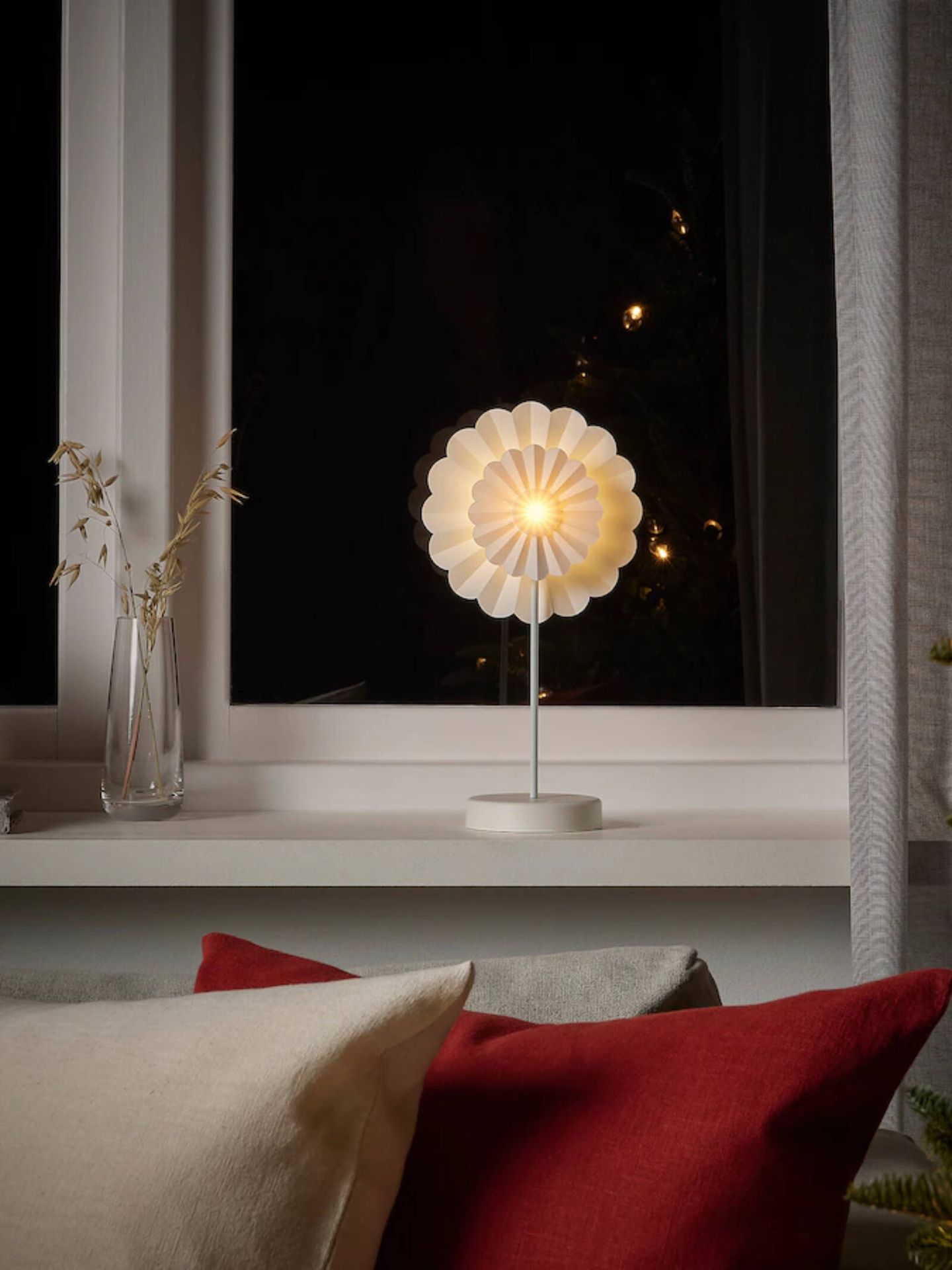 Éclairez votre maison avec ces lampes d'Ikea et de Maisons du Monde (Courtesy/Ikea).