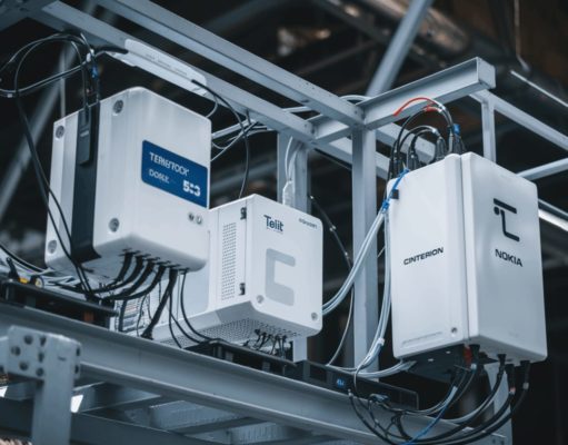 Applications critiques pilotées par l’IA : comment Telit Cinterion et Nokia sécurisent l’avenir avec la 5G Connectivité industrielle avancée avec Telit Cinterion et Nokia.