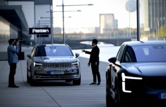 2 indices sur l’autonomie, 4 détails sur le design, Polestar 4 dévoilé le 2 septembre, ce SUV électrique surprend Tesla 2 indices sur l'autonomie, 4 détails sur le design, Polestar 4 dévoilé le 2 septembre, ce SUV électrique surprend Tesla