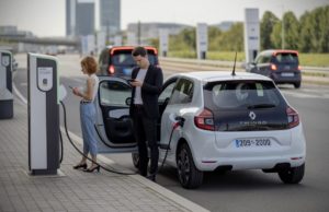 500 km en Renault Twingo électrique : Paris-Strasbourg en une recharge, ce test qui interroge 500 km en Renault Twingo électrique : Paris-Strasbourg en une recharge, ce test qui interroge