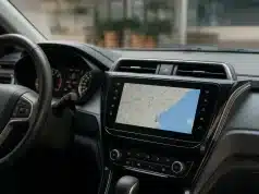 Google Maps et Android Auto comblent leur retard sur Waze avec un affichage indispensable au volant Android Auto et Google Maps