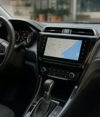 Google Maps et Android Auto comblent leur retard sur Waze avec un affichage indispensable au volant Android Auto et Google Maps